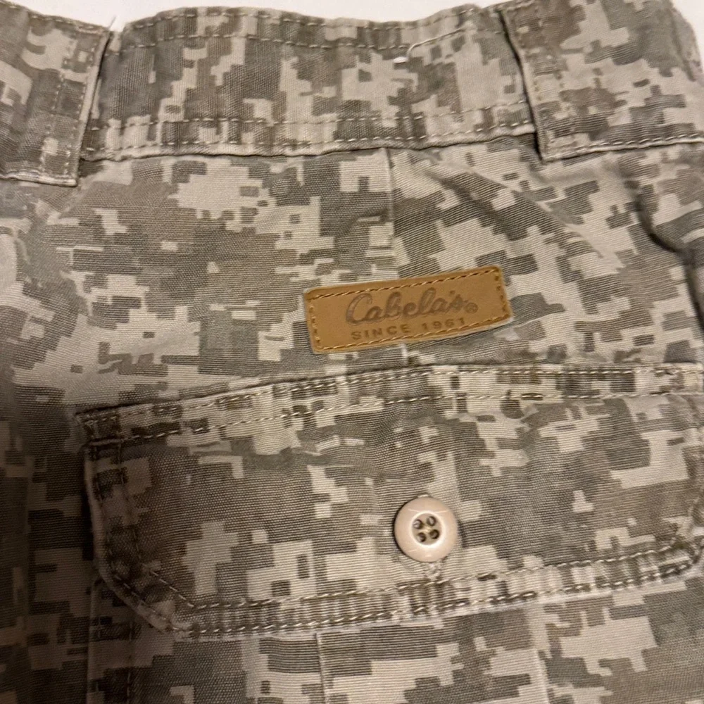 Cabela's 9 Pocket Hike Men's Digital Camo Cargo Shorts
